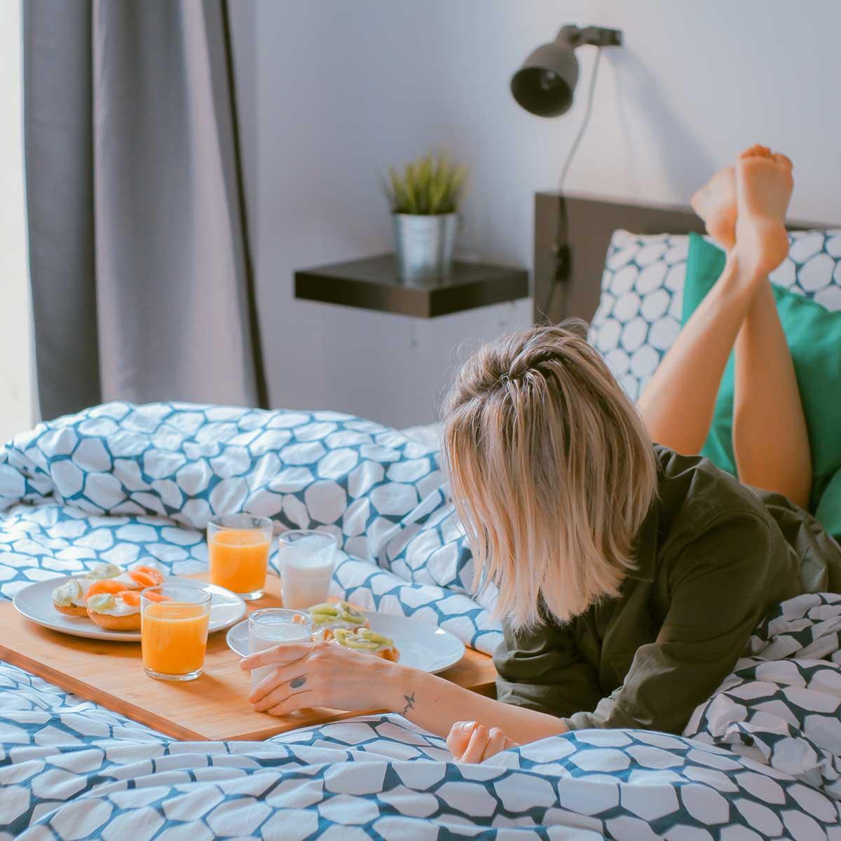 Cleaning Recipes for the Bedroom - featured image