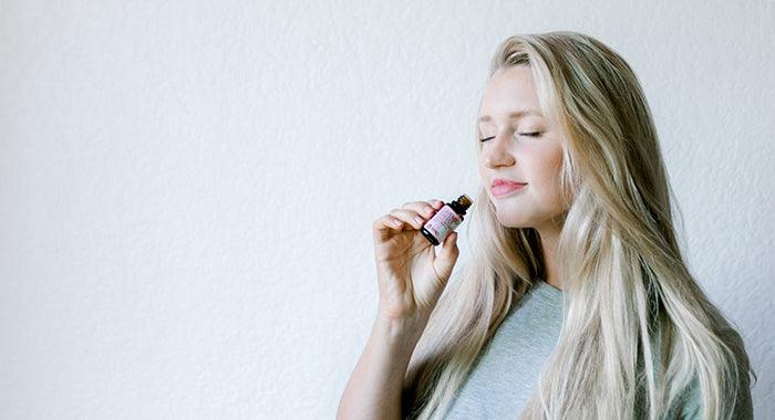 How Essential Oils Can Affect Your Mood - featured image