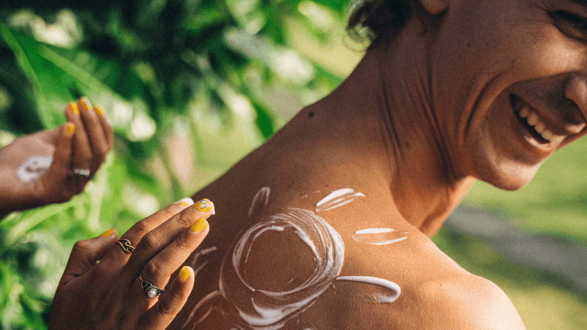 DIY Essential Oil Sun Guard - featured image