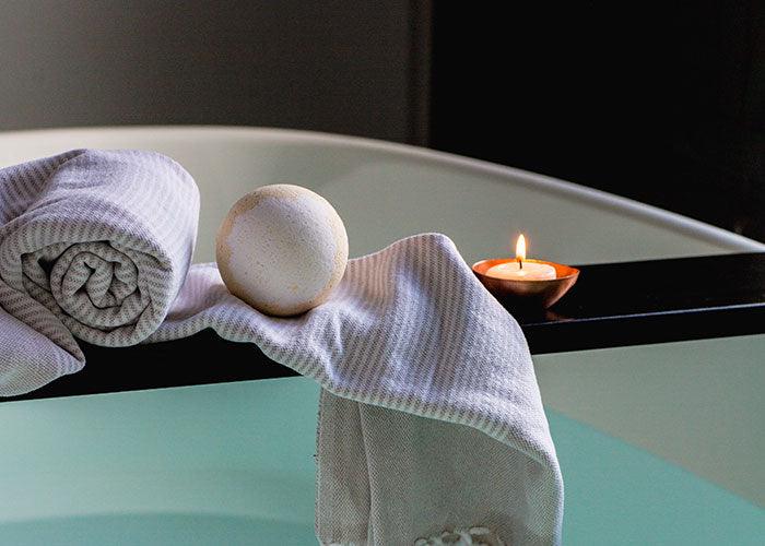 DIY Lavender Bath Bombs - featured image