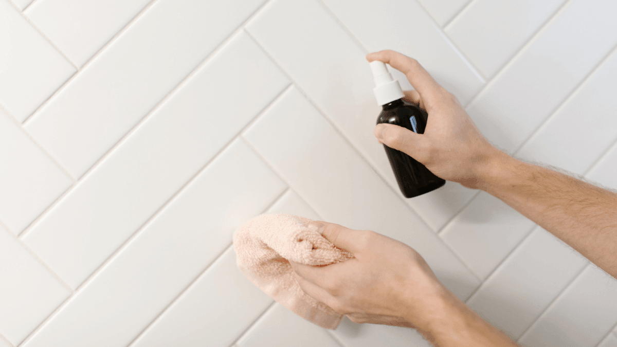 What Smell? DIY Deodorizing Spray Recipe