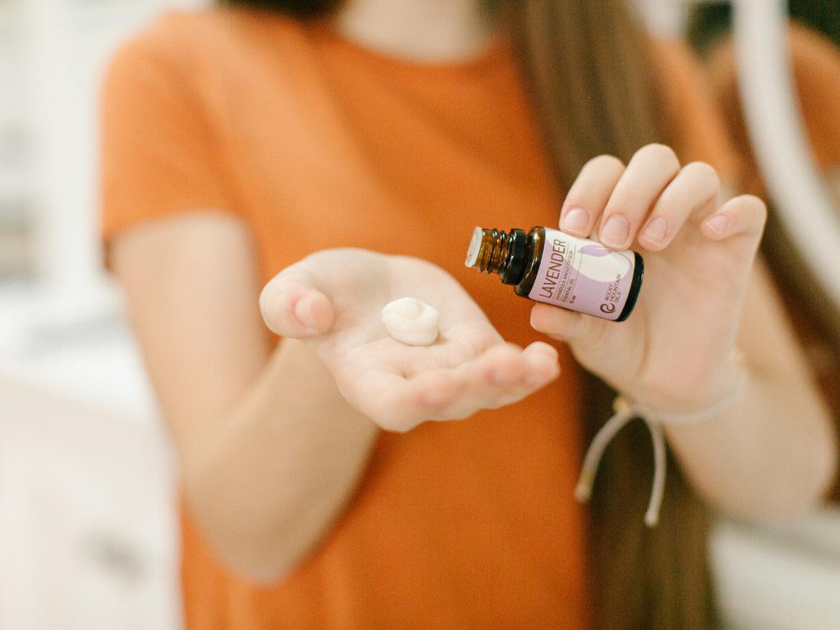 Lavender Essential Oil Uses - featured image