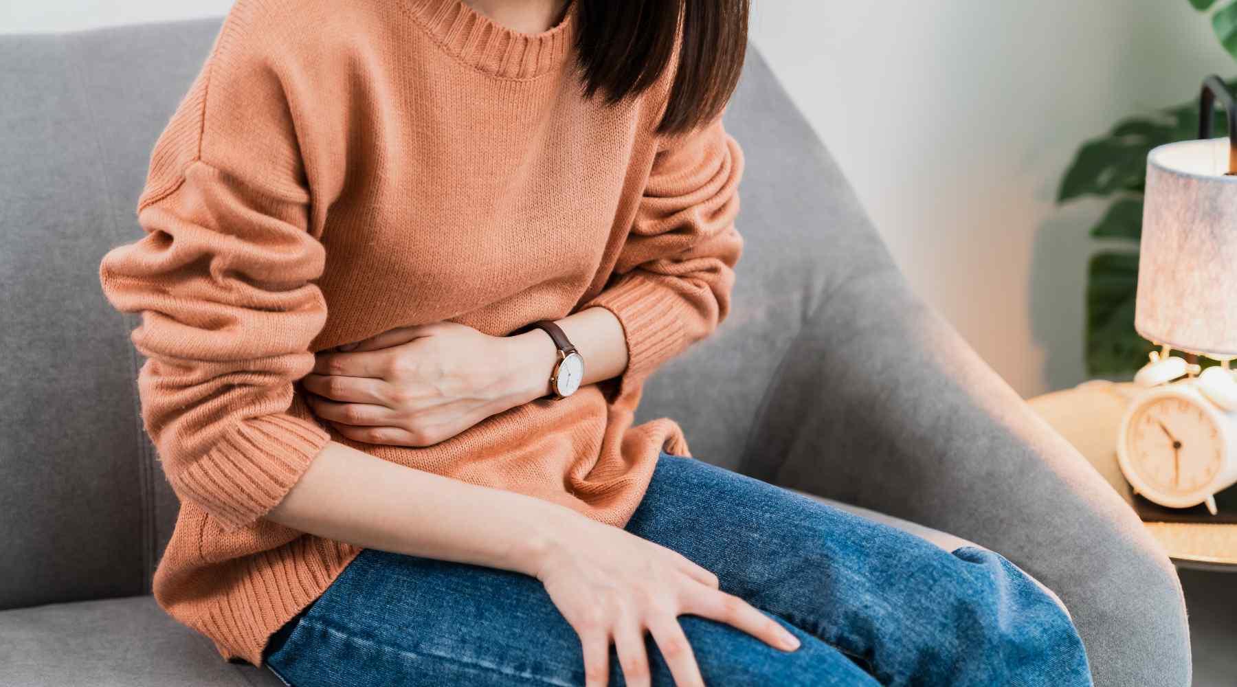 8 Natural Ways To Treat Upset Stomach - featured image